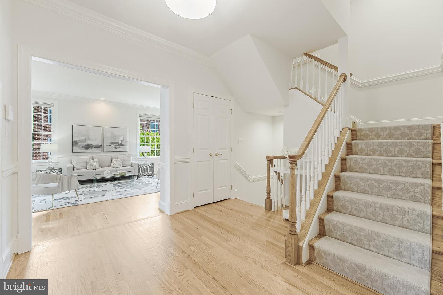 1107 KENSINGTON RD, MCLEAN, Virginia 22101, 3 Bedrooms Bedrooms, ,4 BathroomsBathrooms,Residential,For sale,1107 KENSINGTON RD,VAFX2247938 MLS # VAFX2247938