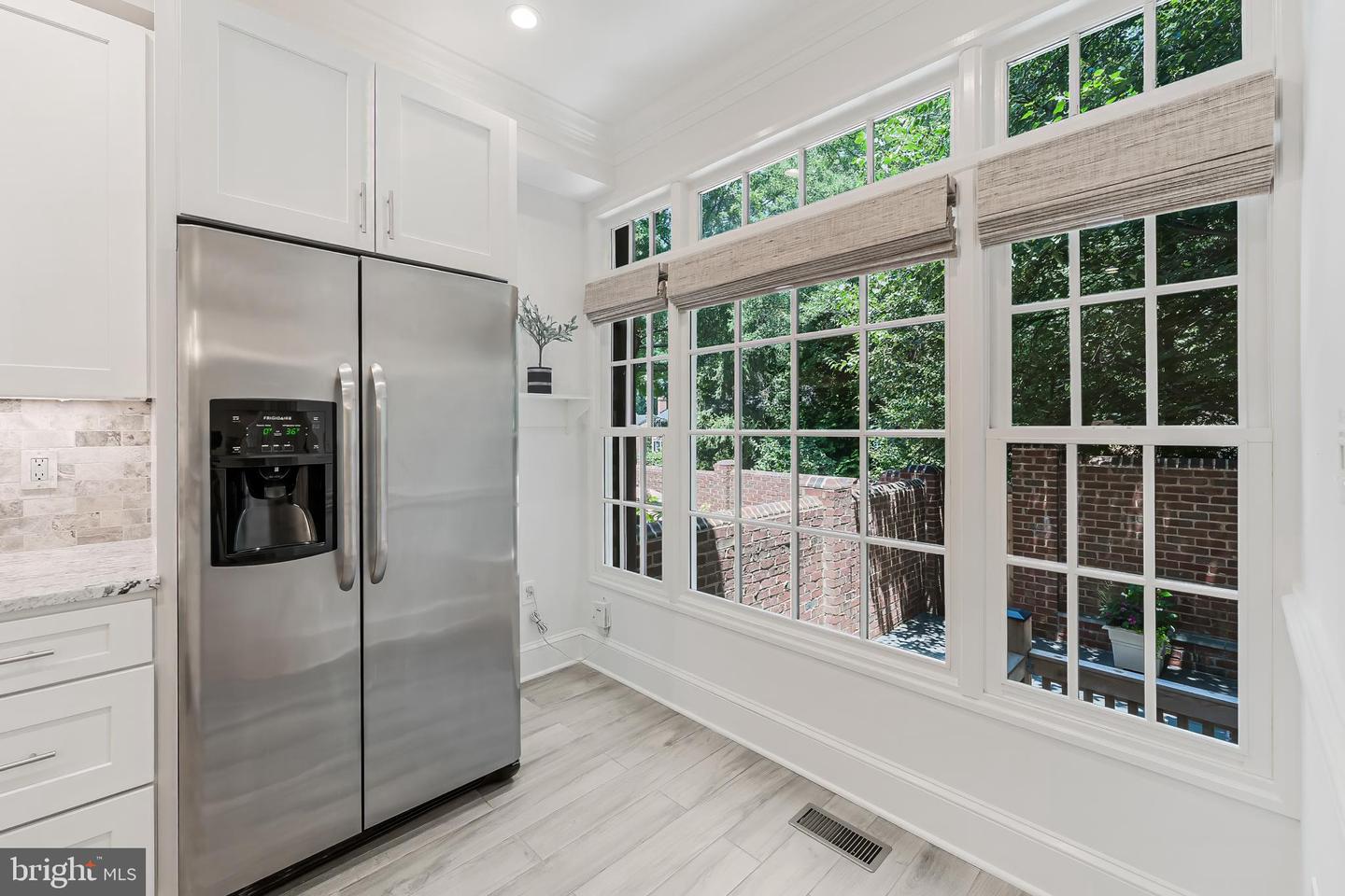 1107 KENSINGTON RD, MCLEAN, Virginia 22101, 3 Bedrooms Bedrooms, ,4 BathroomsBathrooms,Residential,For sale,1107 KENSINGTON RD,VAFX2247938 MLS # VAFX2247938