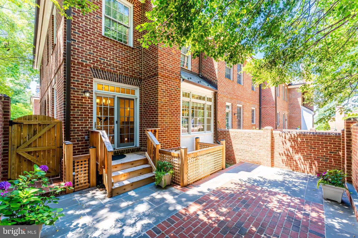 1107 KENSINGTON RD, MCLEAN, Virginia 22101, 3 Bedrooms Bedrooms, ,4 BathroomsBathrooms,Residential,For sale,1107 KENSINGTON RD,VAFX2247938 MLS # VAFX2247938