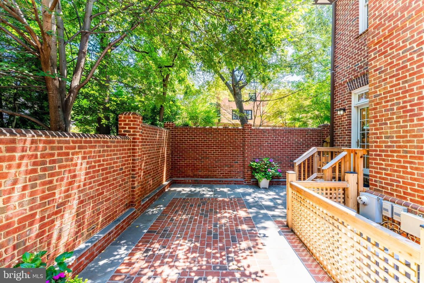 1107 KENSINGTON RD, MCLEAN, Virginia 22101, 3 Bedrooms Bedrooms, ,4 BathroomsBathrooms,Residential,For sale,1107 KENSINGTON RD,VAFX2247938 MLS # VAFX2247938