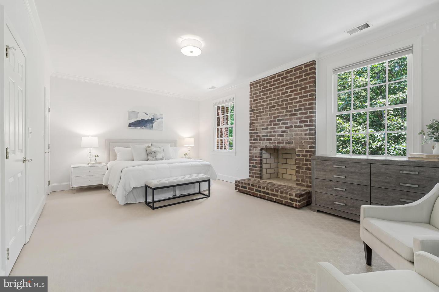 1107 KENSINGTON RD, MCLEAN, Virginia 22101, 3 Bedrooms Bedrooms, ,4 BathroomsBathrooms,Residential,For sale,1107 KENSINGTON RD,VAFX2247938 MLS # VAFX2247938