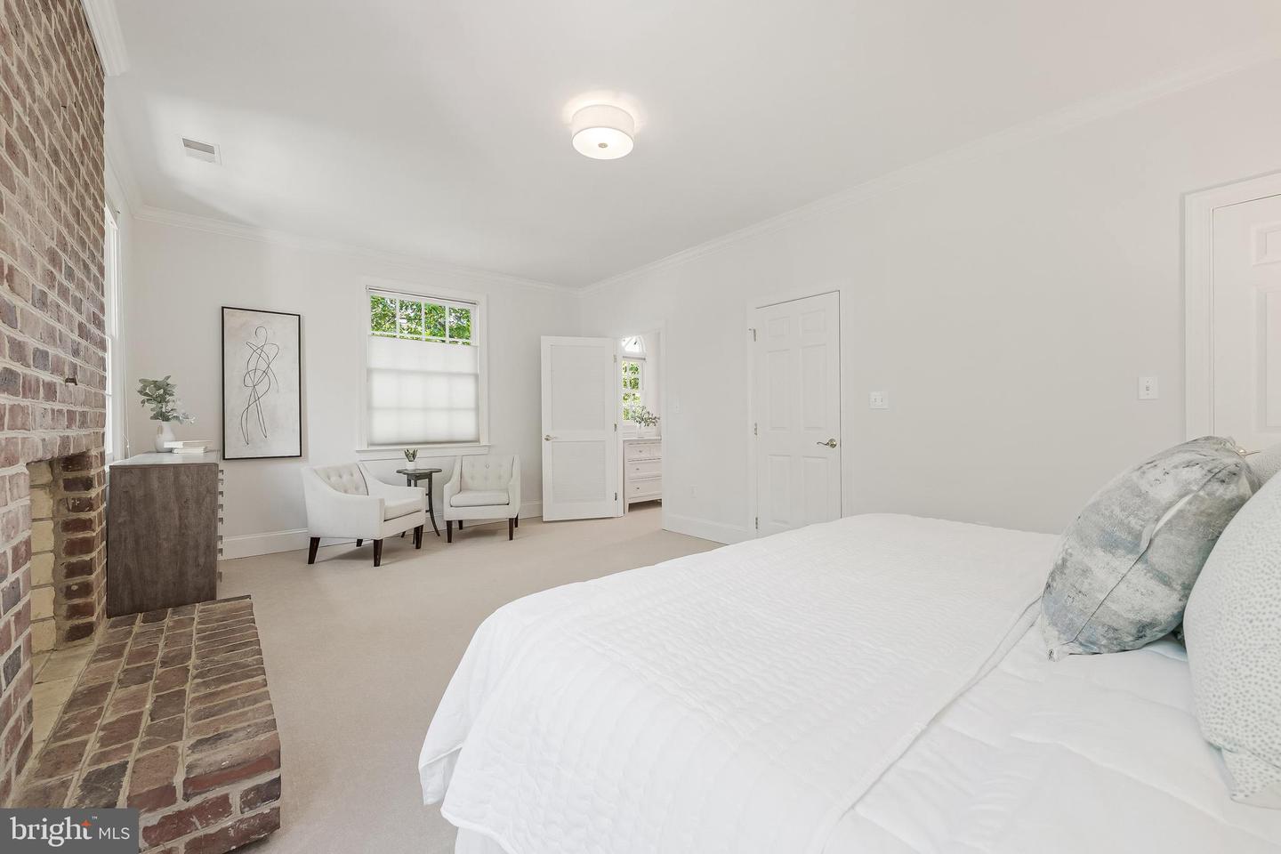 1107 KENSINGTON RD, MCLEAN, Virginia 22101, 3 Bedrooms Bedrooms, ,4 BathroomsBathrooms,Residential,For sale,1107 KENSINGTON RD,VAFX2247938 MLS # VAFX2247938