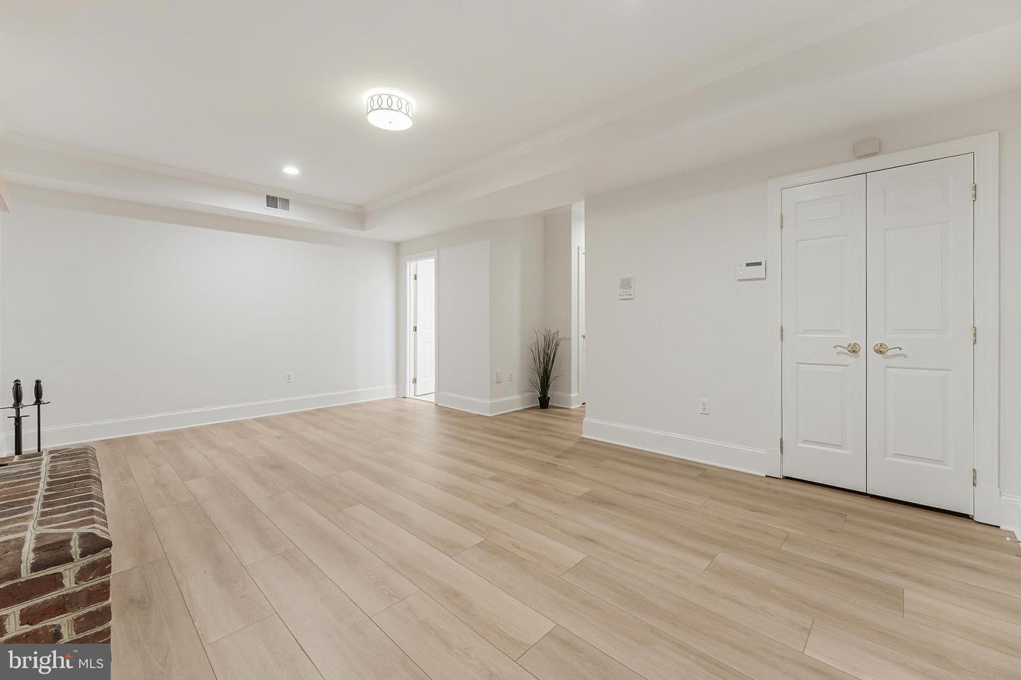 1107 KENSINGTON RD, MCLEAN, Virginia 22101, 3 Bedrooms Bedrooms, ,4 BathroomsBathrooms,Residential,For sale,1107 KENSINGTON RD,VAFX2247938 MLS # VAFX2247938