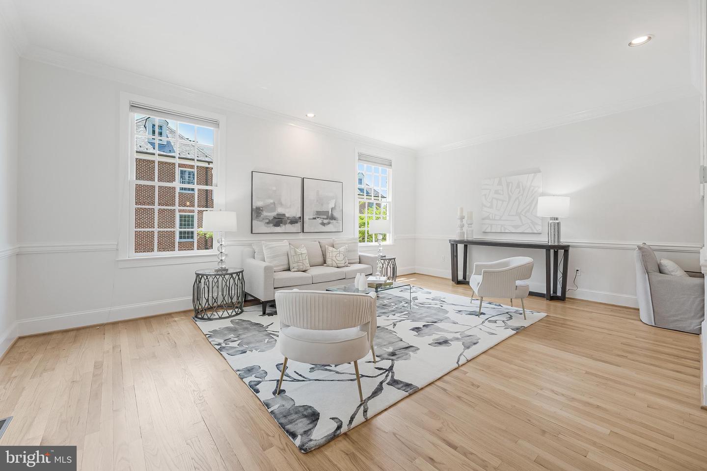 1107 KENSINGTON RD, MCLEAN, Virginia 22101, 3 Bedrooms Bedrooms, ,4 BathroomsBathrooms,Residential,For sale,1107 KENSINGTON RD,VAFX2247938 MLS # VAFX2247938