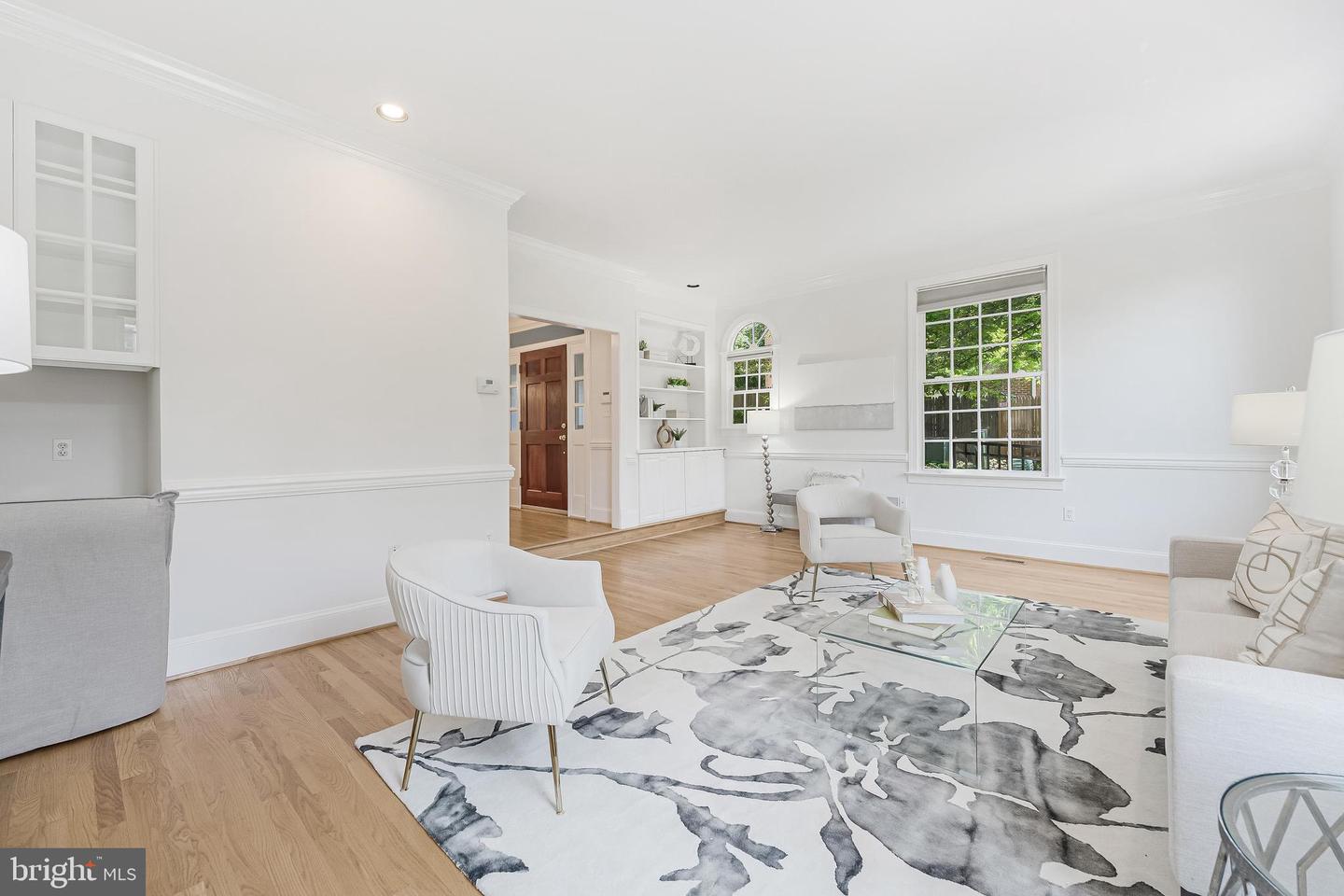 1107 KENSINGTON RD, MCLEAN, Virginia 22101, 3 Bedrooms Bedrooms, ,4 BathroomsBathrooms,Residential,For sale,1107 KENSINGTON RD,VAFX2247938 MLS # VAFX2247938