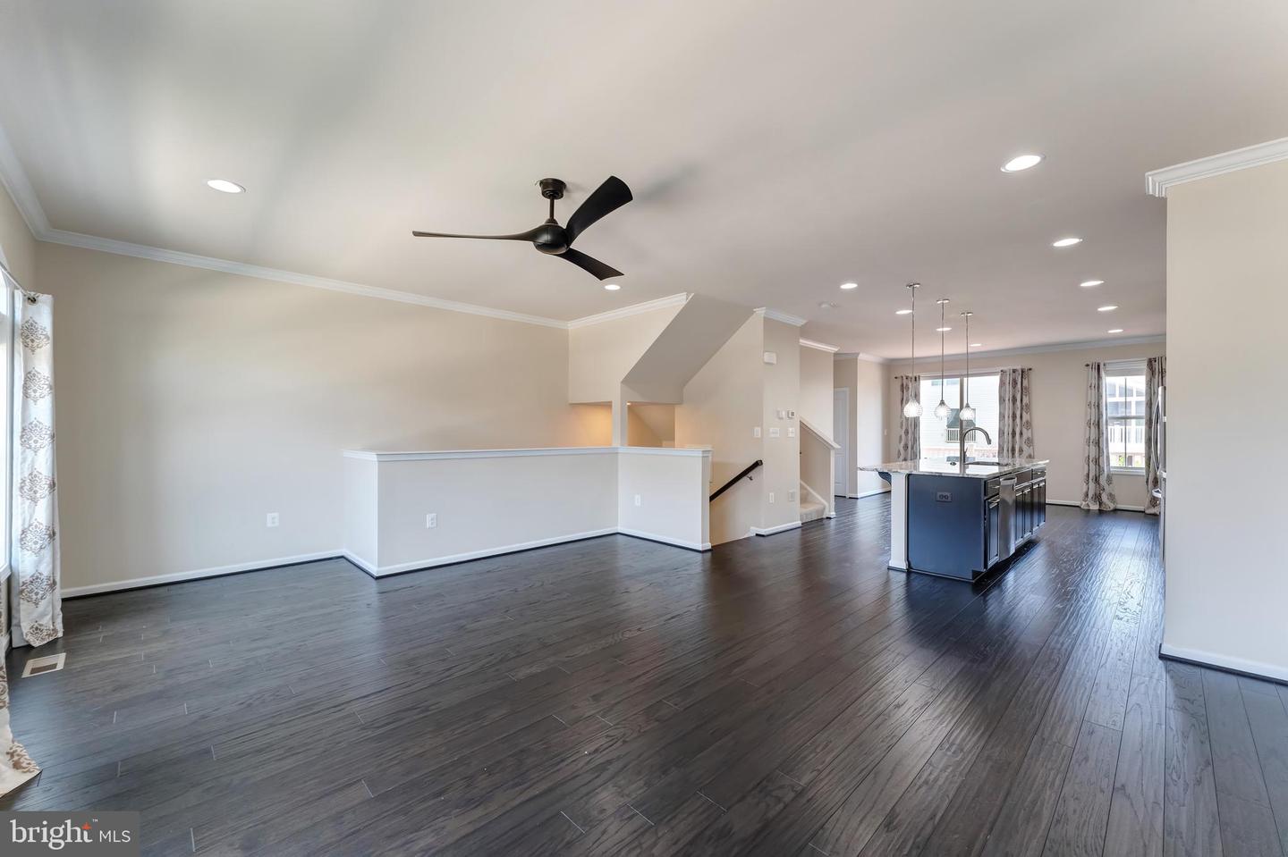 6843 WILLIAM WHITE WAY, HAYMARKET, Virginia 20169, 3 Bedrooms Bedrooms, ,2 BathroomsBathrooms,Residential,For sale,6843 WILLIAM WHITE WAY,VAPW2097356 MLS # VAPW2097356