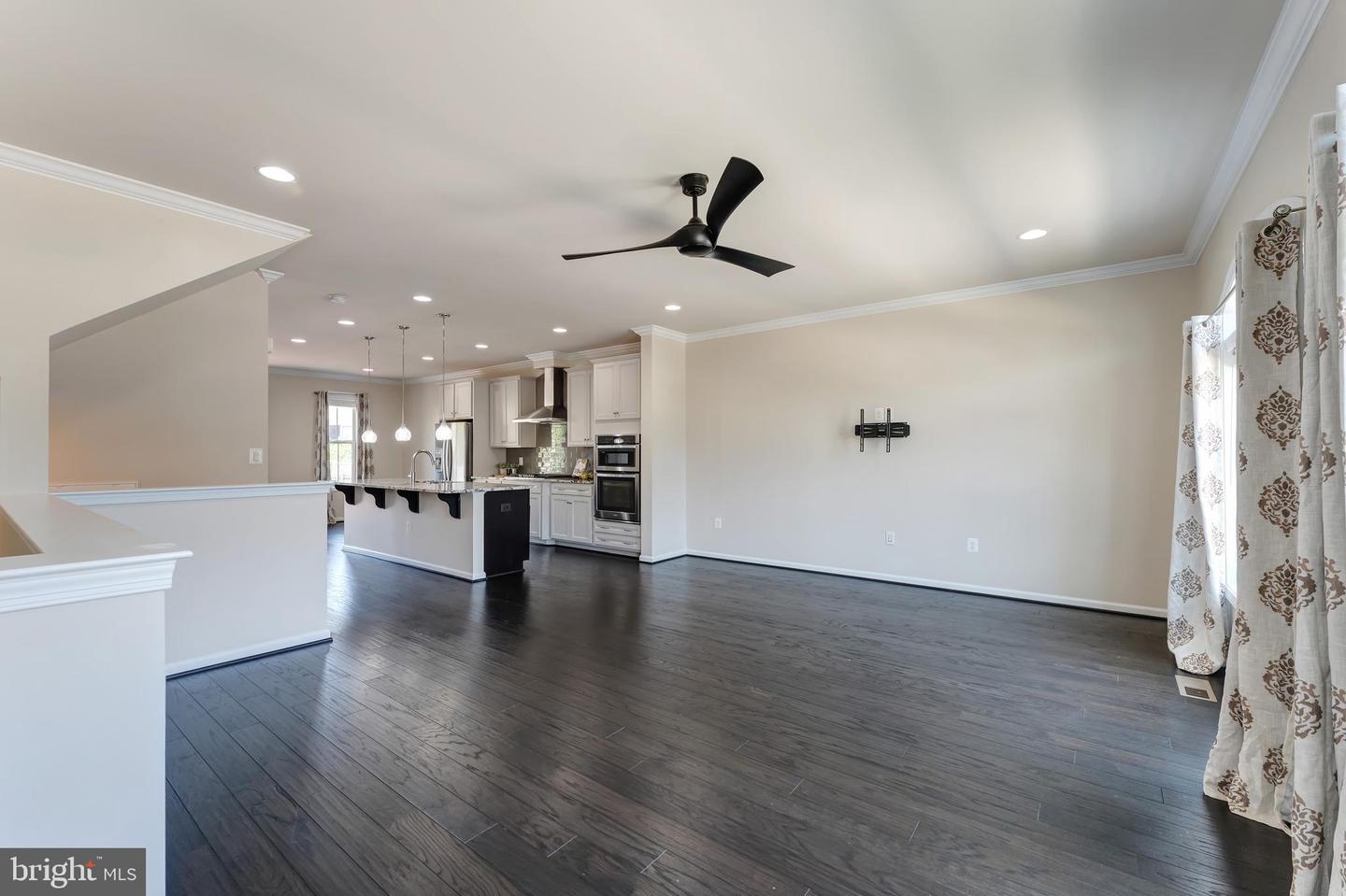 6843 WILLIAM WHITE WAY, HAYMARKET, Virginia 20169, 3 Bedrooms Bedrooms, ,2 BathroomsBathrooms,Residential,For sale,6843 WILLIAM WHITE WAY,VAPW2097356 MLS # VAPW2097356