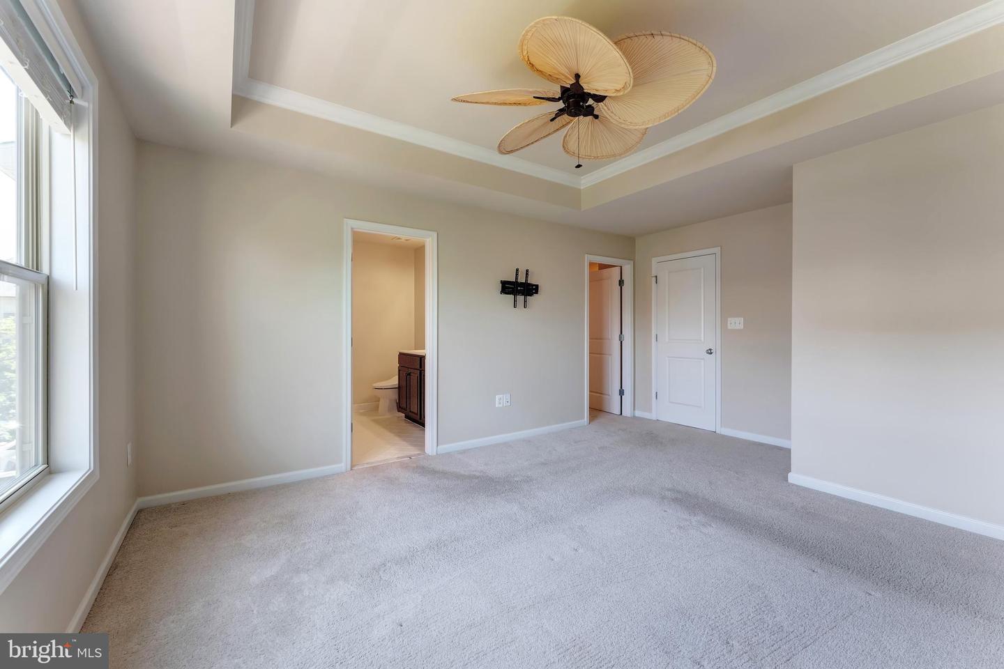6843 WILLIAM WHITE WAY, HAYMARKET, Virginia 20169, 3 Bedrooms Bedrooms, ,2 BathroomsBathrooms,Residential,For sale,6843 WILLIAM WHITE WAY,VAPW2097356 MLS # VAPW2097356