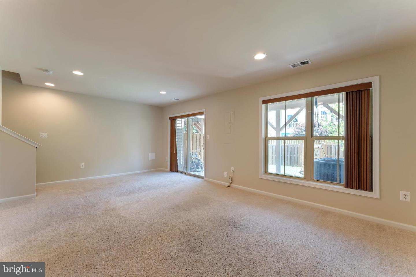 6843 WILLIAM WHITE WAY, HAYMARKET, Virginia 20169, 3 Bedrooms Bedrooms, ,2 BathroomsBathrooms,Residential,For sale,6843 WILLIAM WHITE WAY,VAPW2097356 MLS # VAPW2097356