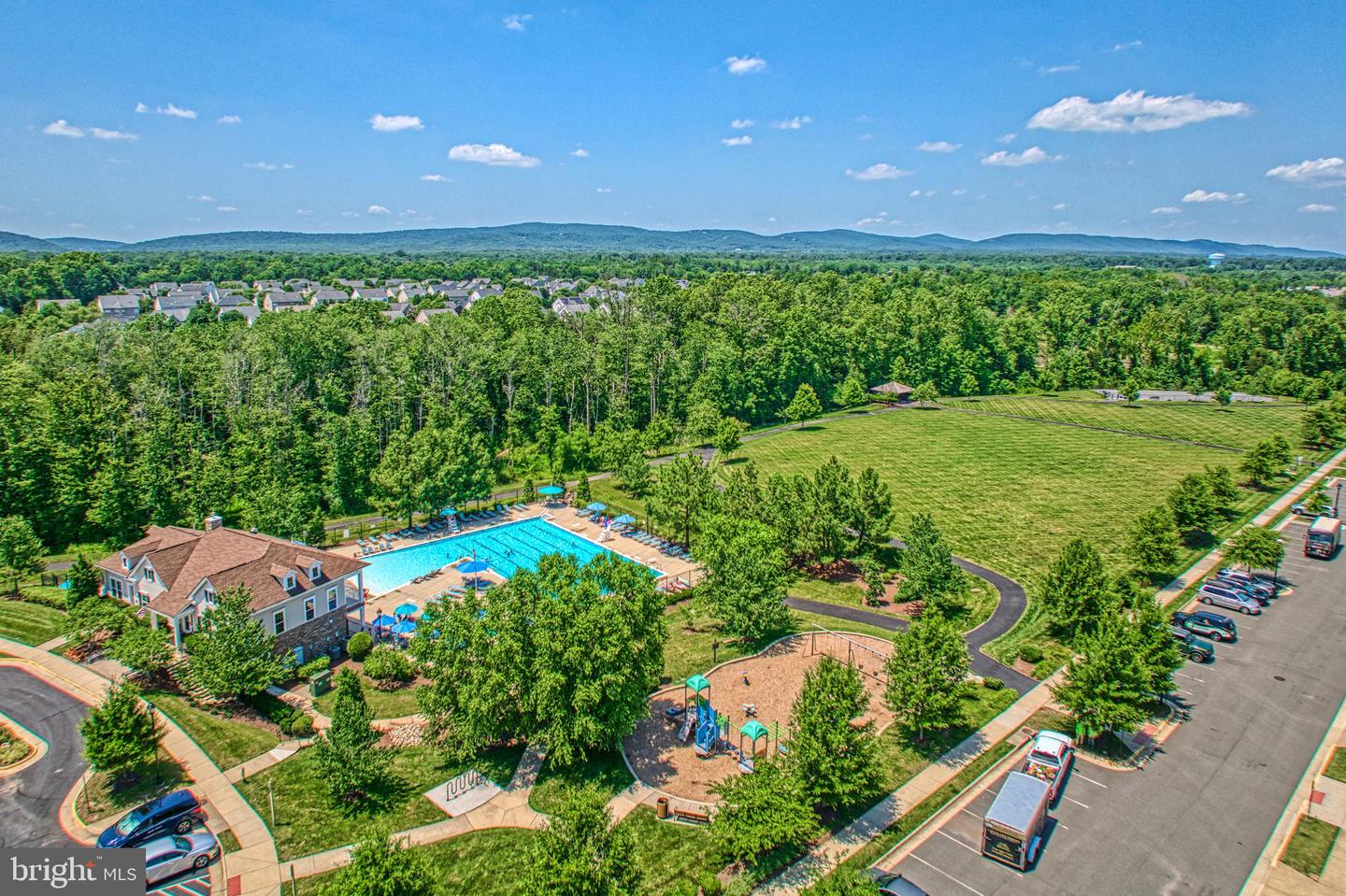 6843 WILLIAM WHITE WAY, HAYMARKET, Virginia 20169, 3 Bedrooms Bedrooms, ,2 BathroomsBathrooms,Residential,For sale,6843 WILLIAM WHITE WAY,VAPW2097356 MLS # VAPW2097356