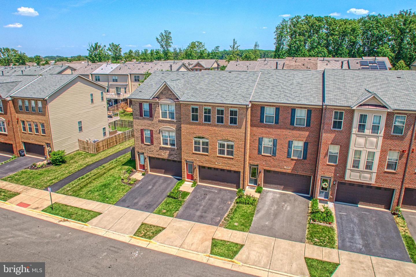6843 WILLIAM WHITE WAY, HAYMARKET, Virginia 20169, 3 Bedrooms Bedrooms, ,2 BathroomsBathrooms,Residential,For sale,6843 WILLIAM WHITE WAY,VAPW2097356 MLS # VAPW2097356