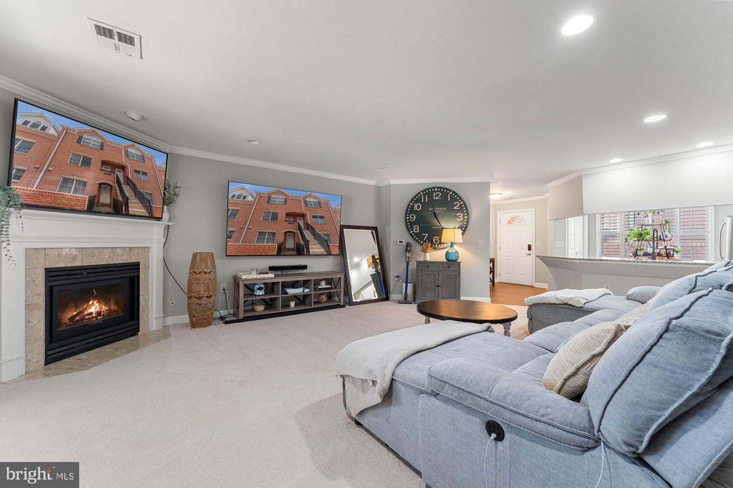6908 FAIRFAX DR #202, ARLINGTON, Virginia 22213, 2 Bedrooms Bedrooms, ,2 BathroomsBathrooms,Residential,For sale,6908 FAIRFAX DR #202,VAAR2059422 MLS # VAAR2059422