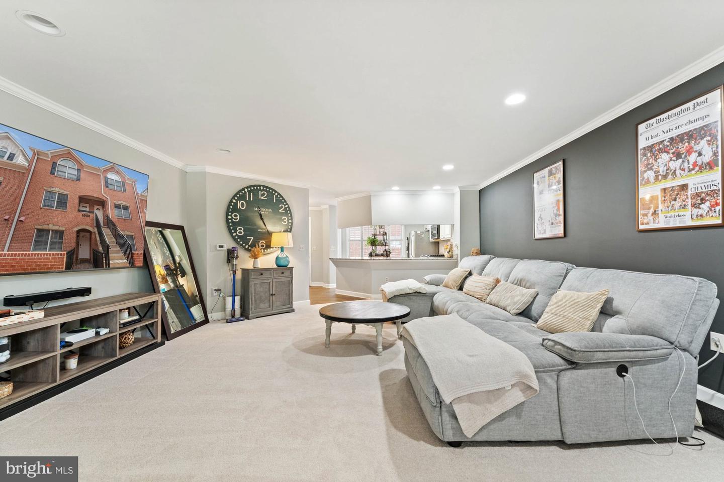 6908 FAIRFAX DR #202, ARLINGTON, Virginia 22213, 2 Bedrooms Bedrooms, ,2 BathroomsBathrooms,Residential,For sale,6908 FAIRFAX DR #202,VAAR2059422 MLS # VAAR2059422