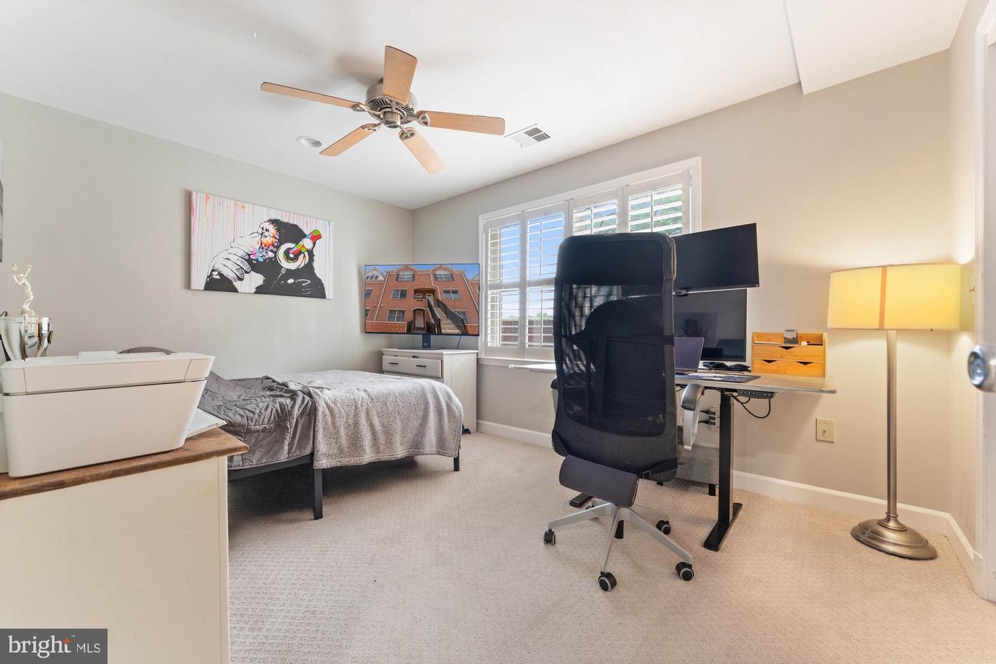 6908 FAIRFAX DR #202, ARLINGTON, Virginia 22213, 2 Bedrooms Bedrooms, ,2 BathroomsBathrooms,Residential,For sale,6908 FAIRFAX DR #202,VAAR2059422 MLS # VAAR2059422