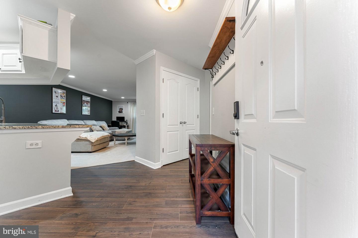6908 FAIRFAX DR #202, ARLINGTON, Virginia 22213, 2 Bedrooms Bedrooms, ,2 BathroomsBathrooms,Residential,For sale,6908 FAIRFAX DR #202,VAAR2059422 MLS # VAAR2059422