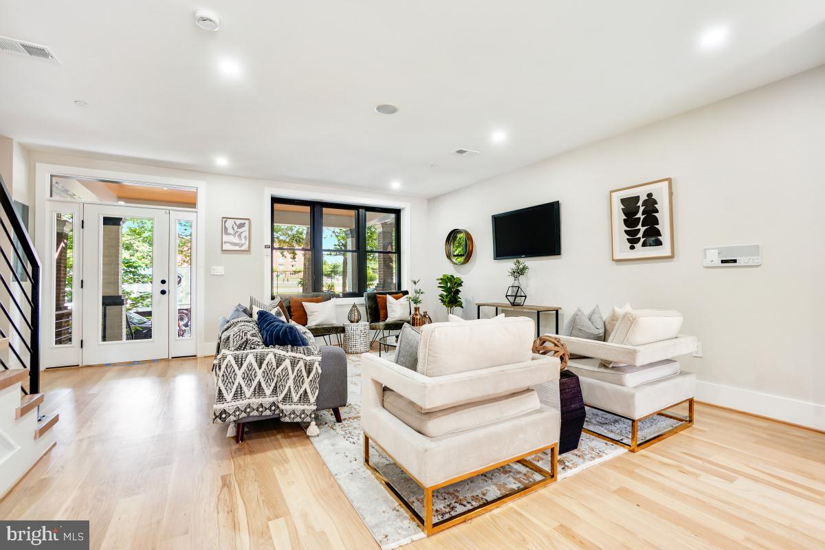 4214 14TH ST NW, WASHINGTON, District Of Columbia 20011, 5 Bedrooms Bedrooms, ,4 BathroomsBathrooms,Residential,For sale,4214 14TH ST NW,DCDC2206332 MLS # DCDC2206332