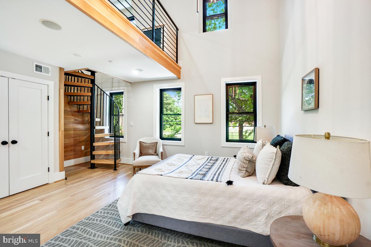 4214 14TH ST NW, WASHINGTON, District Of Columbia 20011, 5 Bedrooms Bedrooms, ,4 BathroomsBathrooms,Residential,For sale,4214 14TH ST NW,DCDC2206332 MLS # DCDC2206332