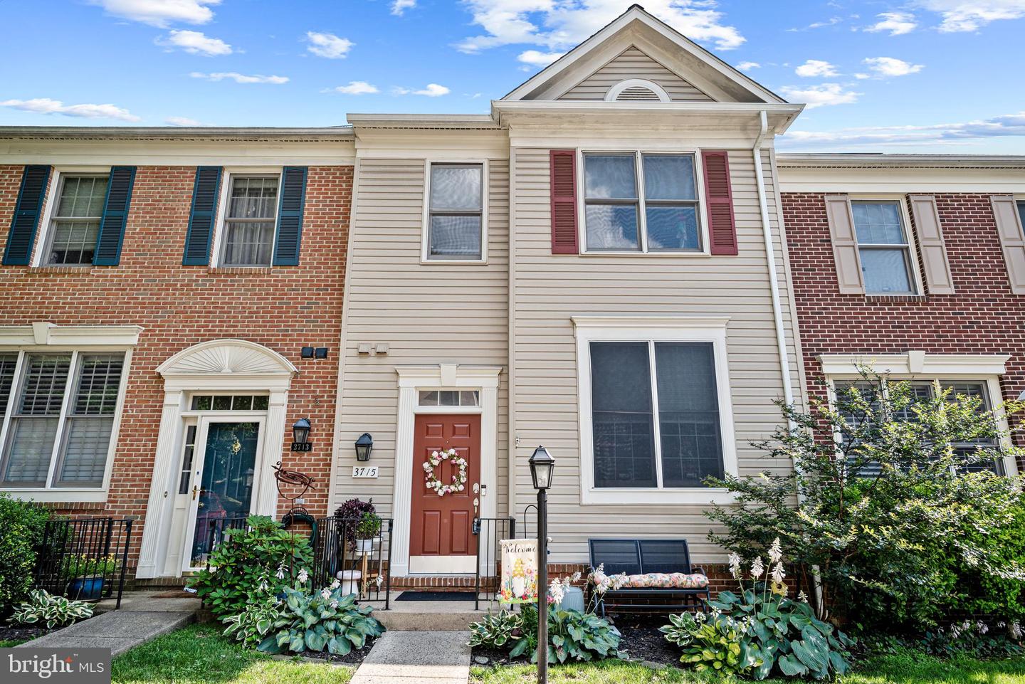 3715 HUNTLEY MEADOWS LN, ALEXANDRIA, Virginia 22306, 4 Bedrooms Bedrooms, ,3 BathroomsBathrooms,Residential,For sale,3715 HUNTLEY MEADOWS LN,VAFX2248822 MLS # VAFX2248822