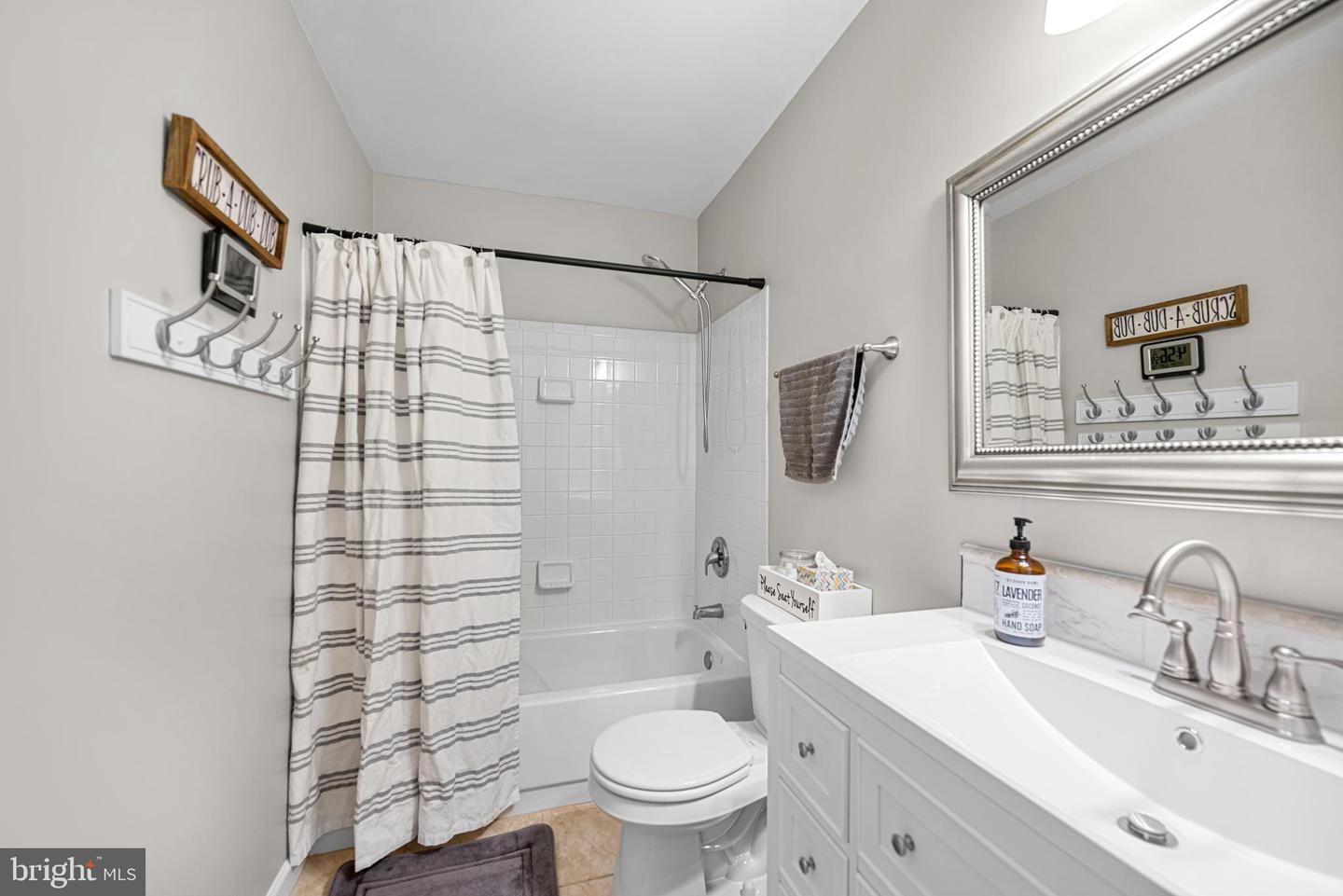 3715 HUNTLEY MEADOWS LN, ALEXANDRIA, Virginia 22306, 4 Bedrooms Bedrooms, ,3 BathroomsBathrooms,Residential,For sale,3715 HUNTLEY MEADOWS LN,VAFX2248822 MLS # VAFX2248822