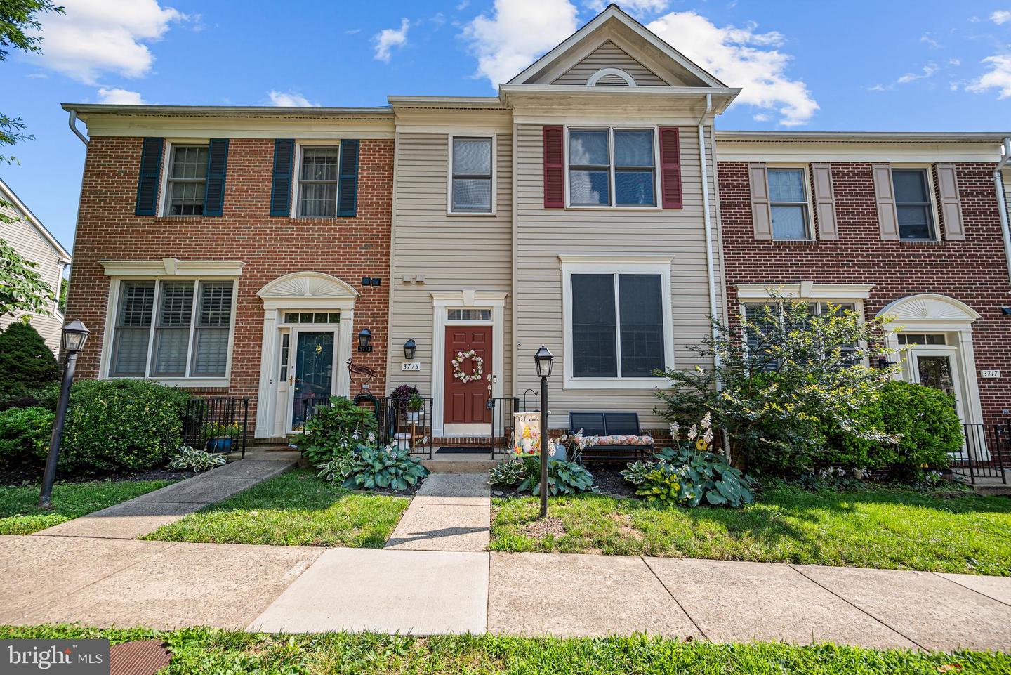 3715 HUNTLEY MEADOWS LN, ALEXANDRIA, Virginia 22306, 4 Bedrooms Bedrooms, ,3 BathroomsBathrooms,Residential,For sale,3715 HUNTLEY MEADOWS LN,VAFX2248822 MLS # VAFX2248822