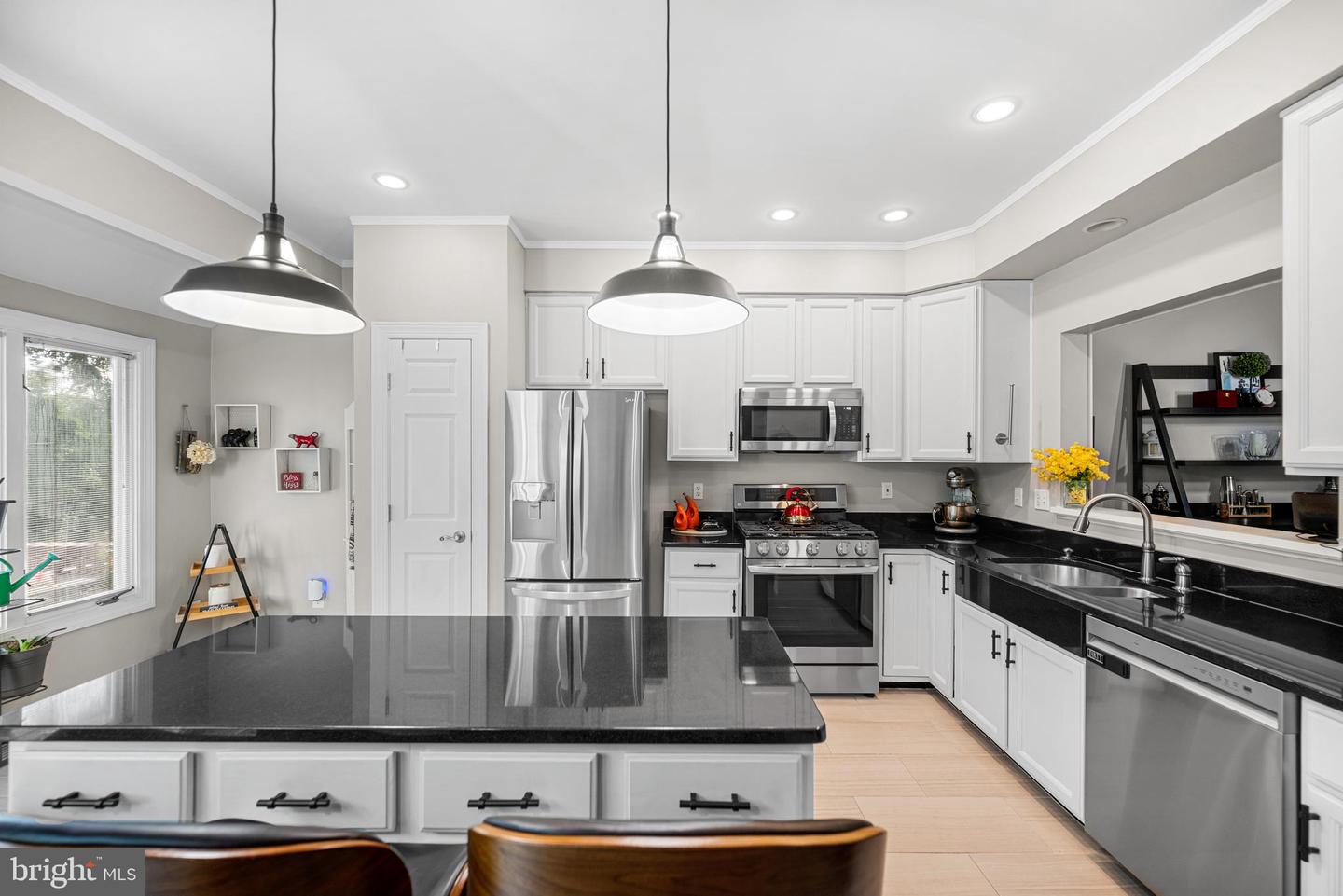 3715 HUNTLEY MEADOWS LN, ALEXANDRIA, Virginia 22306, 4 Bedrooms Bedrooms, ,3 BathroomsBathrooms,Residential,For sale,3715 HUNTLEY MEADOWS LN,VAFX2248822 MLS # VAFX2248822