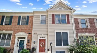 3715 HUNTLEY MEADOWS LN, ALEXANDRIA, Virginia 22306, 4 Bedrooms Bedrooms, ,3 BathroomsBathrooms,Residential,For sale,3715 HUNTLEY MEADOWS LN,VAFX2248822 MLS # VAFX2248822