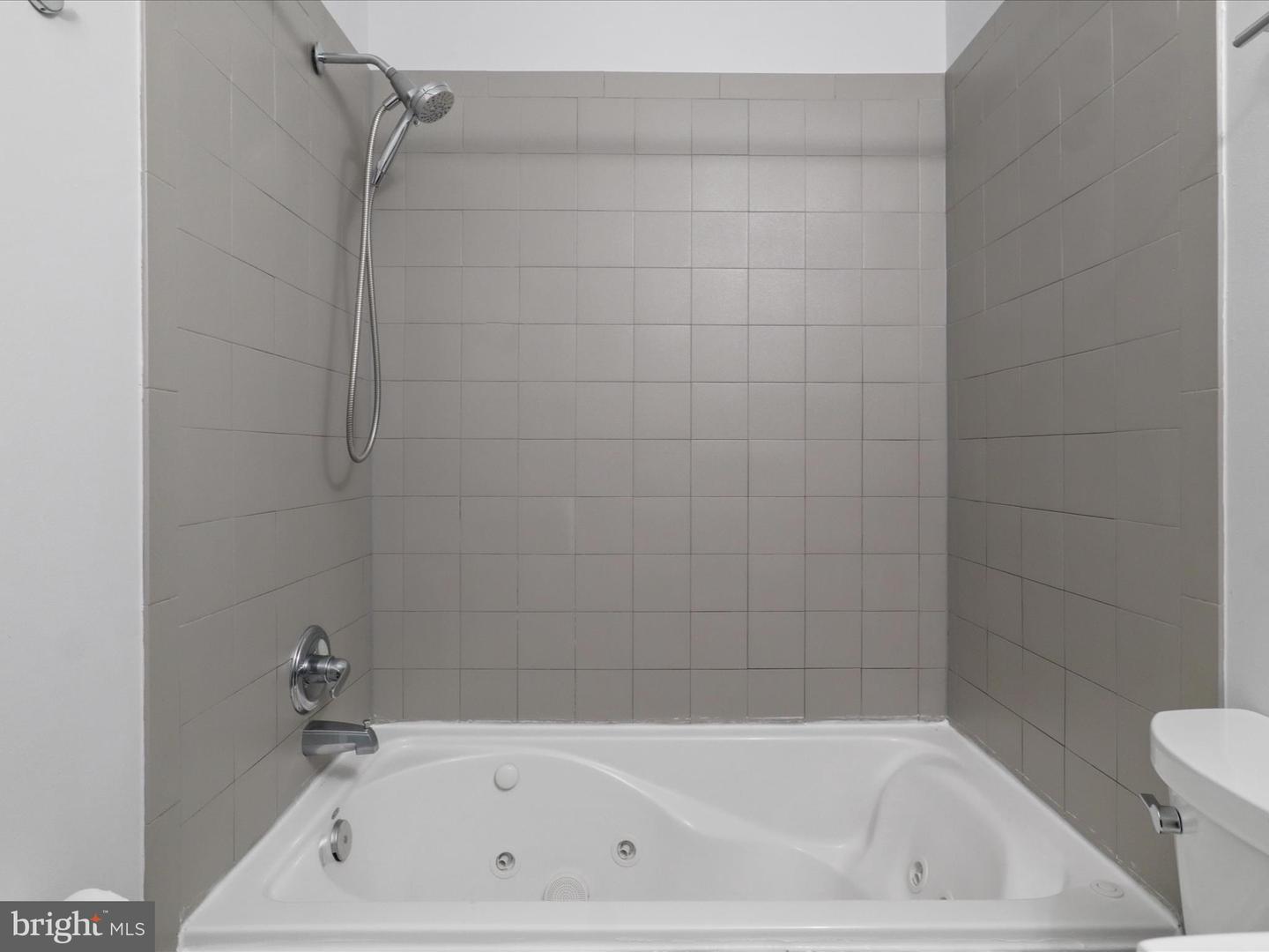3390 WHIPPLE CT, ANNANDALE, Virginia 22003, 3 Bedrooms Bedrooms, ,2 BathroomsBathrooms,Residential,For sale,3390 WHIPPLE CT,VAFX2249514 MLS # VAFX2249514