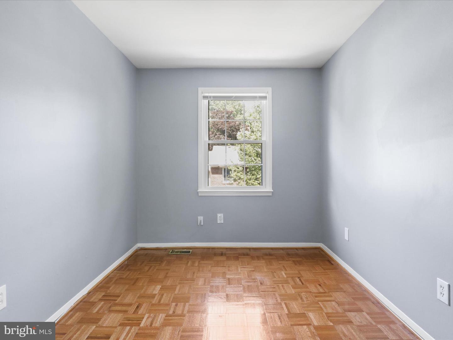 3390 WHIPPLE CT, ANNANDALE, Virginia 22003, 3 Bedrooms Bedrooms, ,2 BathroomsBathrooms,Residential,For sale,3390 WHIPPLE CT,VAFX2249514 MLS # VAFX2249514