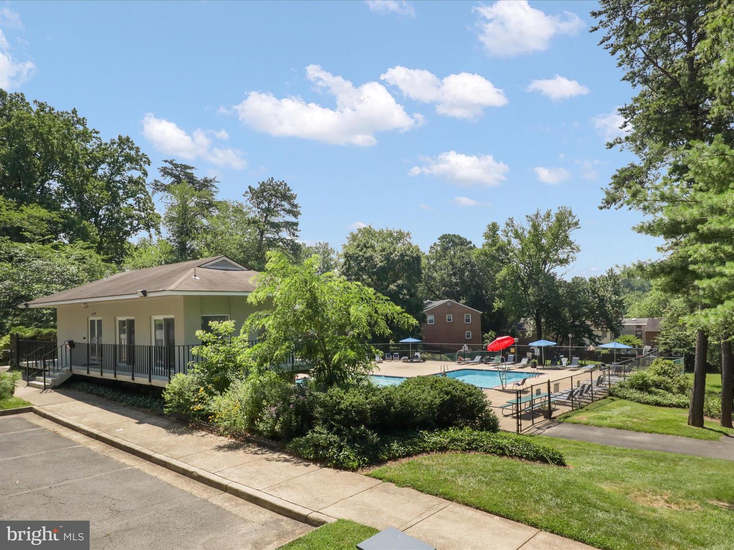 3390 WHIPPLE CT, ANNANDALE, Virginia 22003, 3 Bedrooms Bedrooms, ,2 BathroomsBathrooms,Residential,For sale,3390 WHIPPLE CT,VAFX2249514 MLS # VAFX2249514