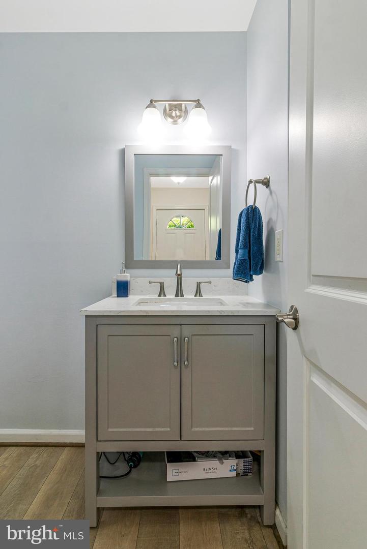 5410 CROSSRAIL DR, BURKE, Virginia 22015, 3 Bedrooms Bedrooms, ,3 BathroomsBathrooms,Residential,For sale,5410 CROSSRAIL DR,VAFX2249532 MLS # VAFX2249532