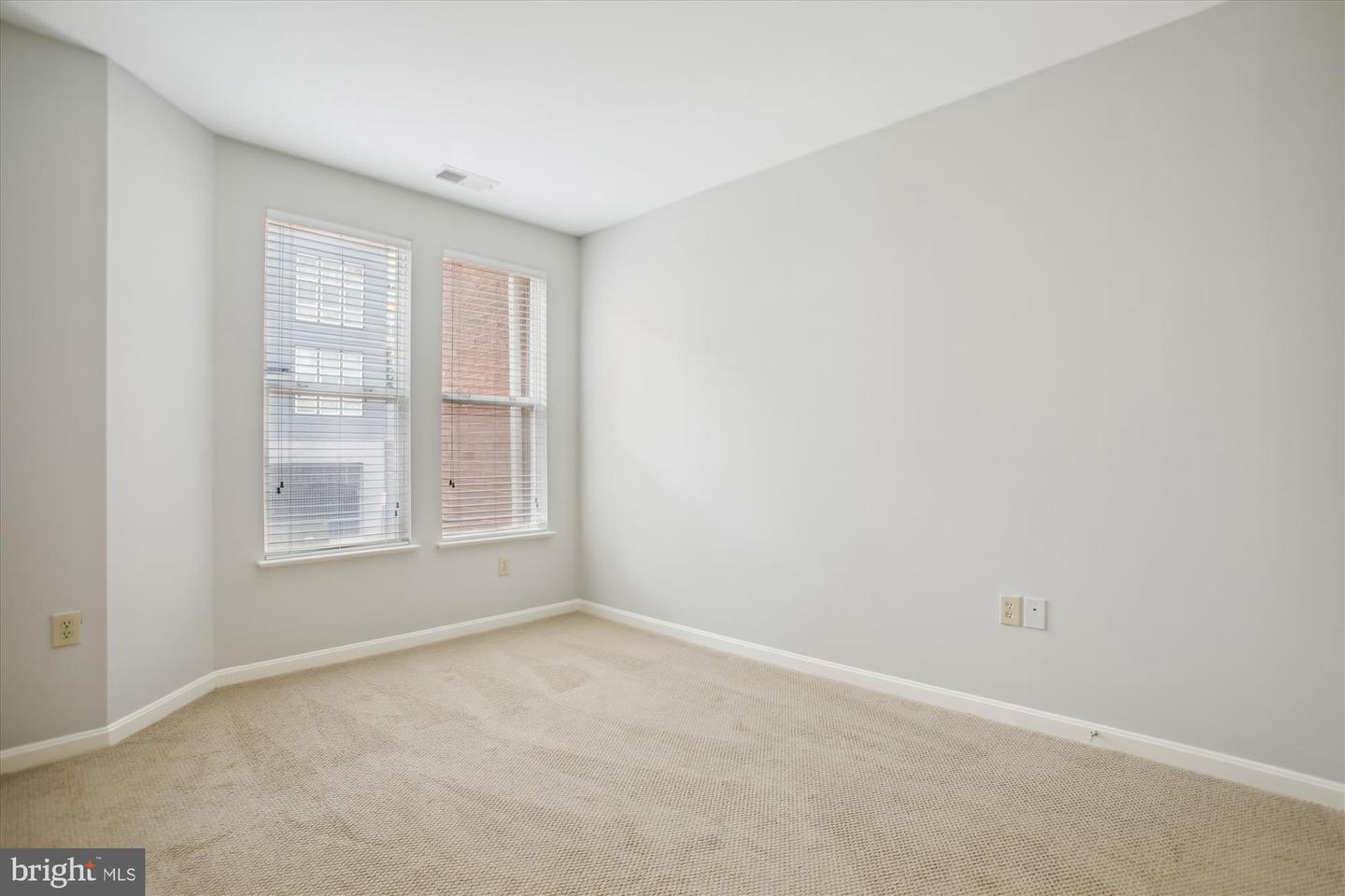 2655 PROSPERITY AVE #100, FAIRFAX, Virginia 22031, 2 Bedrooms Bedrooms, ,1 BathroomBathrooms,Residential,For sale,2655 PROSPERITY AVE #100,VAFX2249810 MLS # VAFX2249810