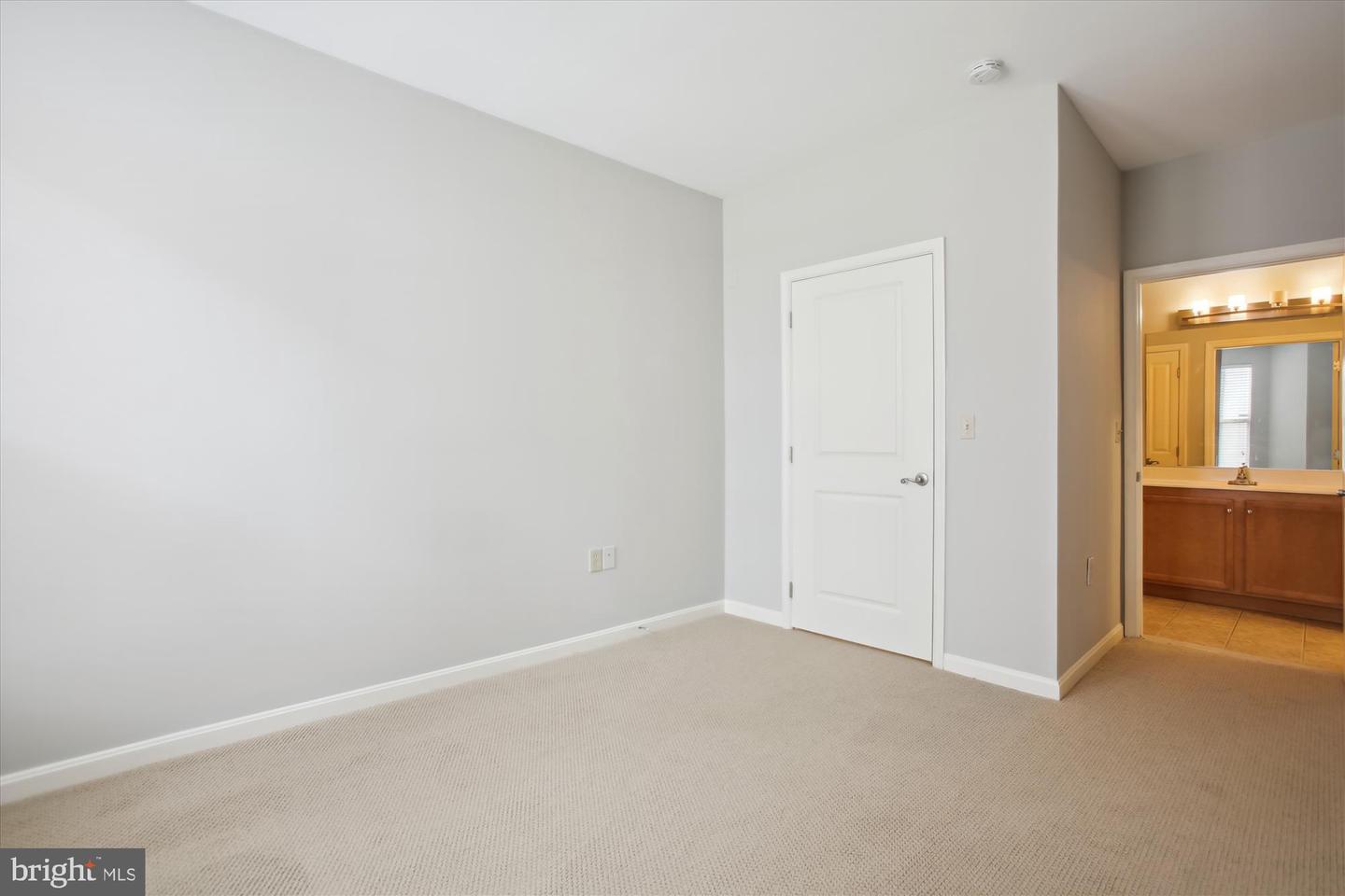 2655 PROSPERITY AVE #100, FAIRFAX, Virginia 22031, 2 Bedrooms Bedrooms, ,1 BathroomBathrooms,Residential,For sale,2655 PROSPERITY AVE #100,VAFX2249810 MLS # VAFX2249810