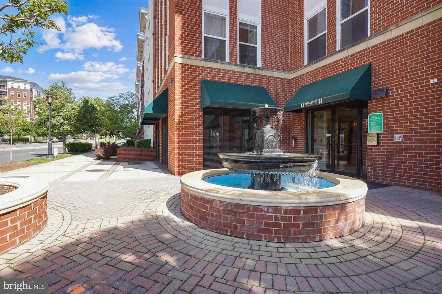 2655 PROSPERITY AVE #100, FAIRFAX, Virginia 22031, 2 Bedrooms Bedrooms, ,1 BathroomBathrooms,Residential,For sale,2655 PROSPERITY AVE #100,VAFX2249810 MLS # VAFX2249810