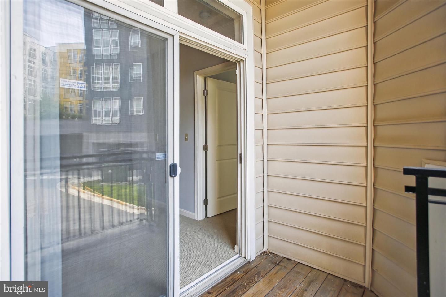 2655 PROSPERITY AVE #100, FAIRFAX, Virginia 22031, 2 Bedrooms Bedrooms, ,1 BathroomBathrooms,Residential,For sale,2655 PROSPERITY AVE #100,VAFX2249810 MLS # VAFX2249810