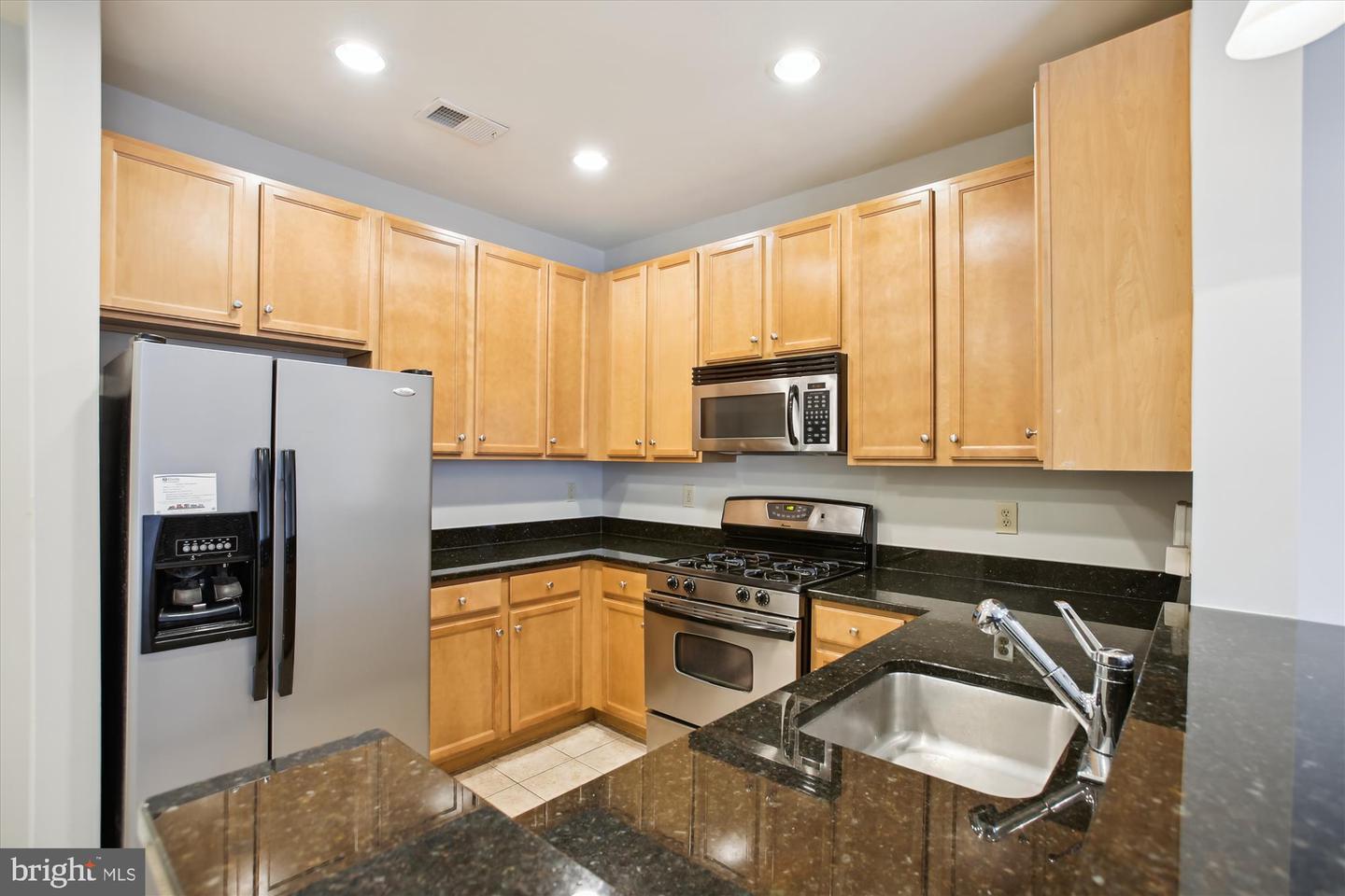 2655 PROSPERITY AVE #100, FAIRFAX, Virginia 22031, 2 Bedrooms Bedrooms, ,1 BathroomBathrooms,Residential,For sale,2655 PROSPERITY AVE #100,VAFX2249810 MLS # VAFX2249810