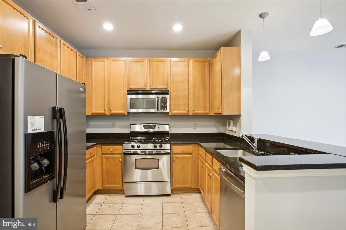 2655 PROSPERITY AVE #100, FAIRFAX, Virginia 22031, 2 Bedrooms Bedrooms, ,1 BathroomBathrooms,Residential,For sale,2655 PROSPERITY AVE #100,VAFX2249810 MLS # VAFX2249810