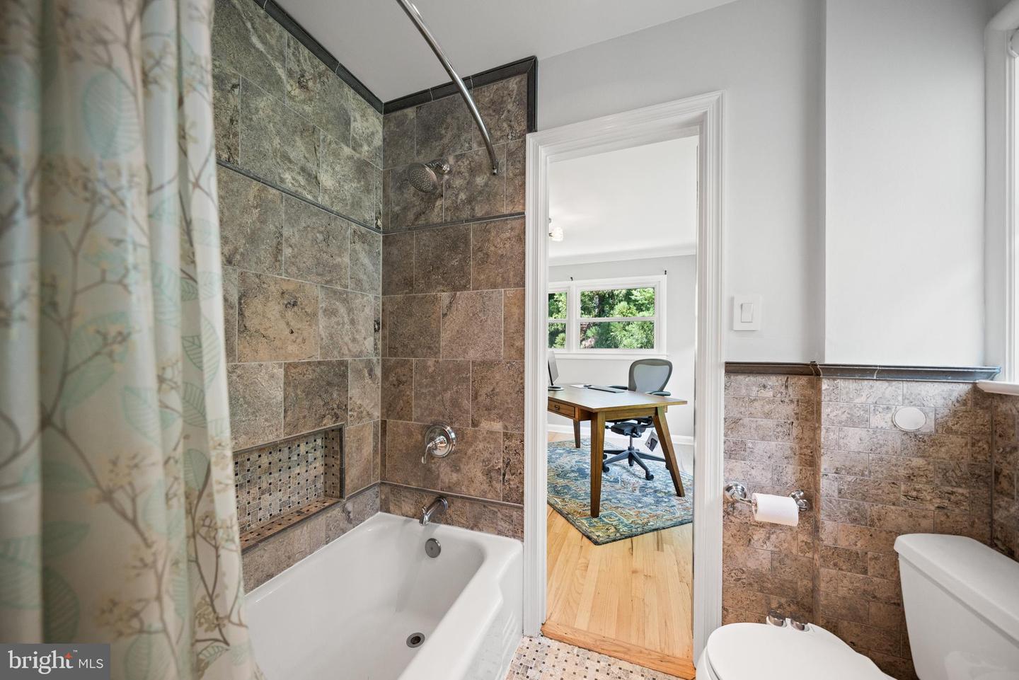 6219 BEACHWAY DR, FALLS CHURCH, Virginia 22041, 3 Bedrooms Bedrooms, ,2 BathroomsBathrooms,Residential,For sale,6219 BEACHWAY DR,VAFX2249882 MLS # VAFX2249882