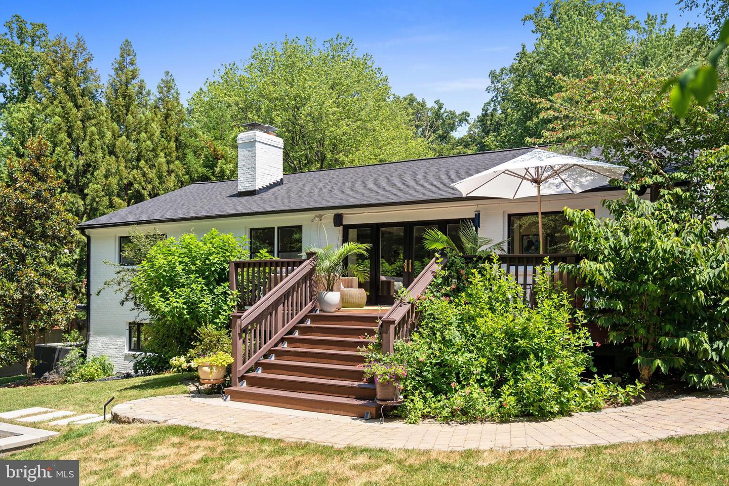 6219 BEACHWAY DR, FALLS CHURCH, Virginia 22041, 3 Bedrooms Bedrooms, ,2 BathroomsBathrooms,Residential,For sale,6219 BEACHWAY DR,VAFX2249882 MLS # VAFX2249882
