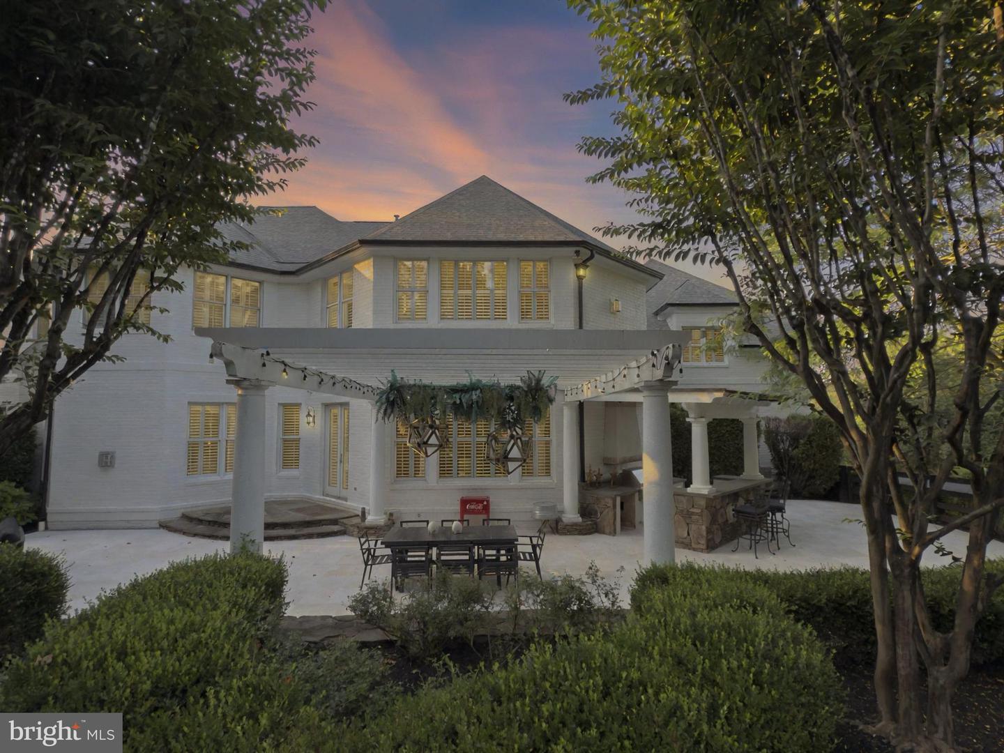 16717 WHIRLAWAY CT, LEESBURG, Virginia 20176, 5 Bedrooms Bedrooms, ,4 BathroomsBathrooms,Residential,For sale,16717 WHIRLAWAY CT,VALO2100290 MLS # VALO2100290