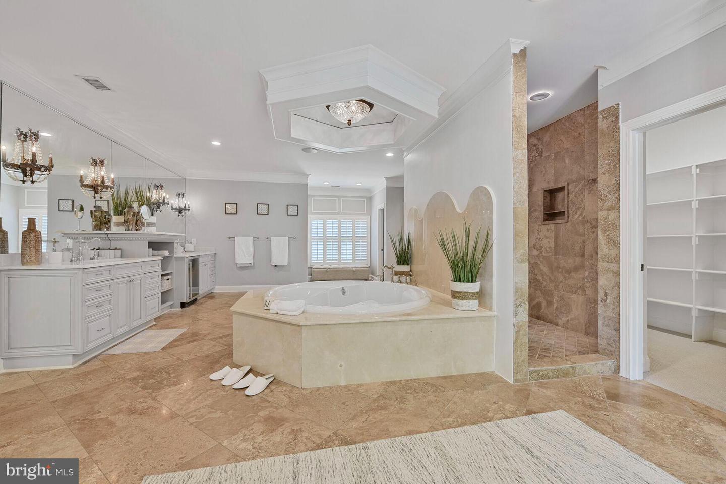 16717 WHIRLAWAY CT, LEESBURG, Virginia 20176, 5 Bedrooms Bedrooms, ,4 BathroomsBathrooms,Residential,For sale,16717 WHIRLAWAY CT,VALO2100290 MLS # VALO2100290