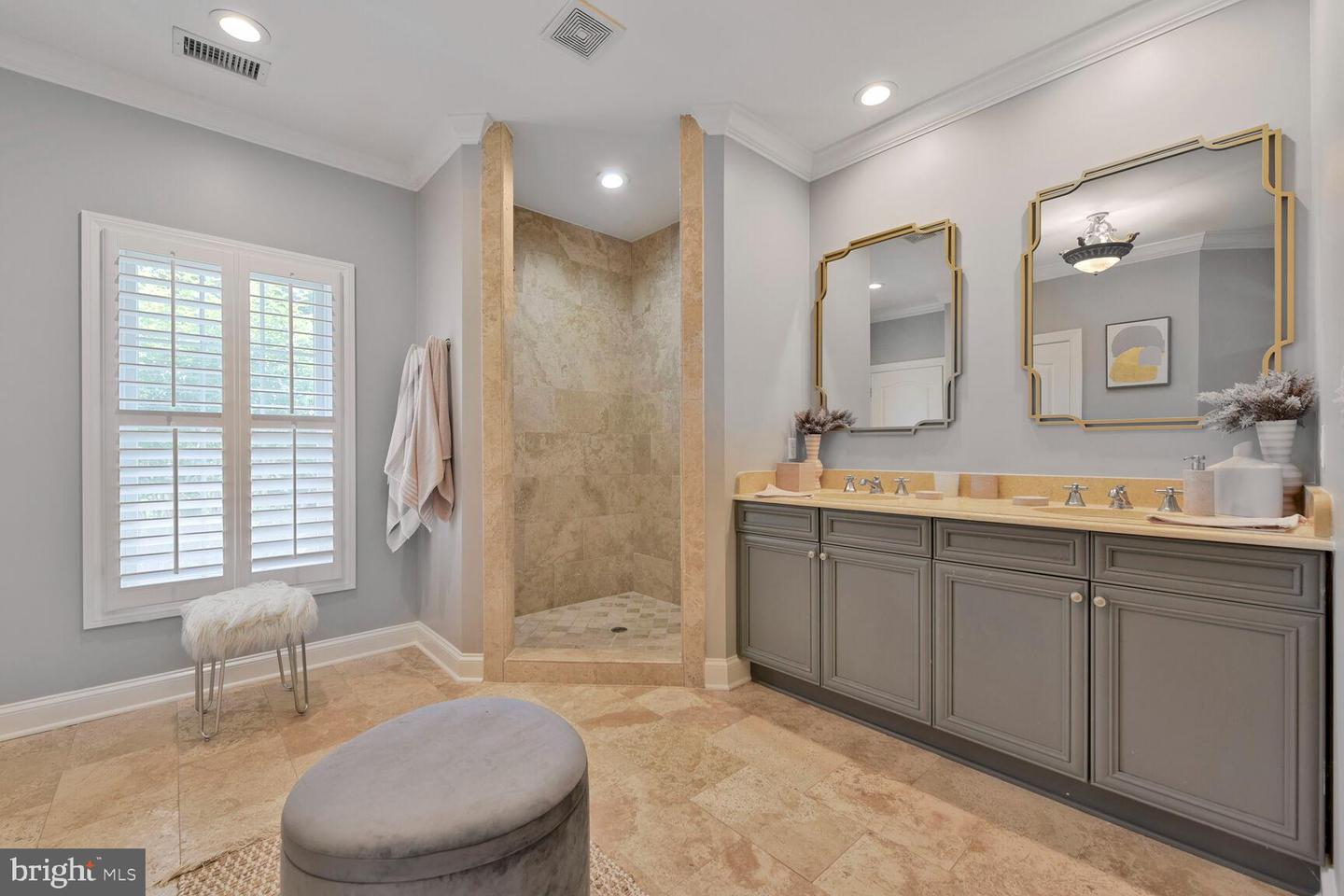16717 WHIRLAWAY CT, LEESBURG, Virginia 20176, 5 Bedrooms Bedrooms, ,4 BathroomsBathrooms,Residential,For sale,16717 WHIRLAWAY CT,VALO2100290 MLS # VALO2100290