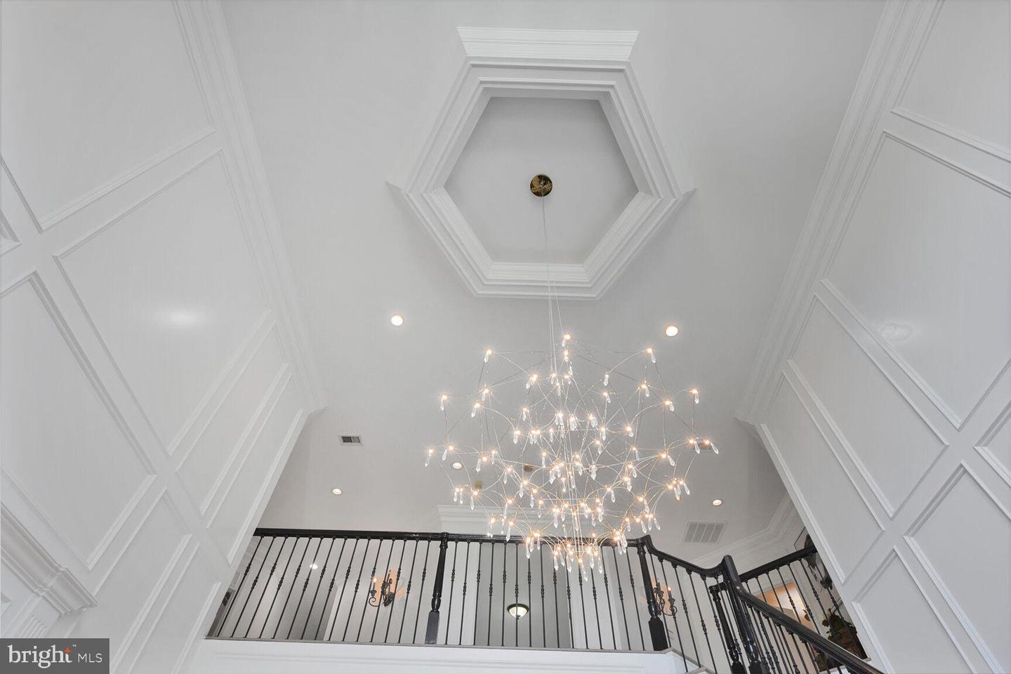 16717 WHIRLAWAY CT, LEESBURG, Virginia 20176, 5 Bedrooms Bedrooms, ,4 BathroomsBathrooms,Residential,For sale,16717 WHIRLAWAY CT,VALO2100290 MLS # VALO2100290