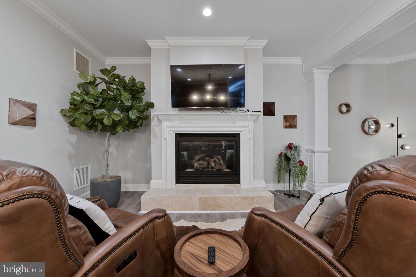 16717 WHIRLAWAY CT, LEESBURG, Virginia 20176, 5 Bedrooms Bedrooms, ,4 BathroomsBathrooms,Residential,For sale,16717 WHIRLAWAY CT,VALO2100290 MLS # VALO2100290