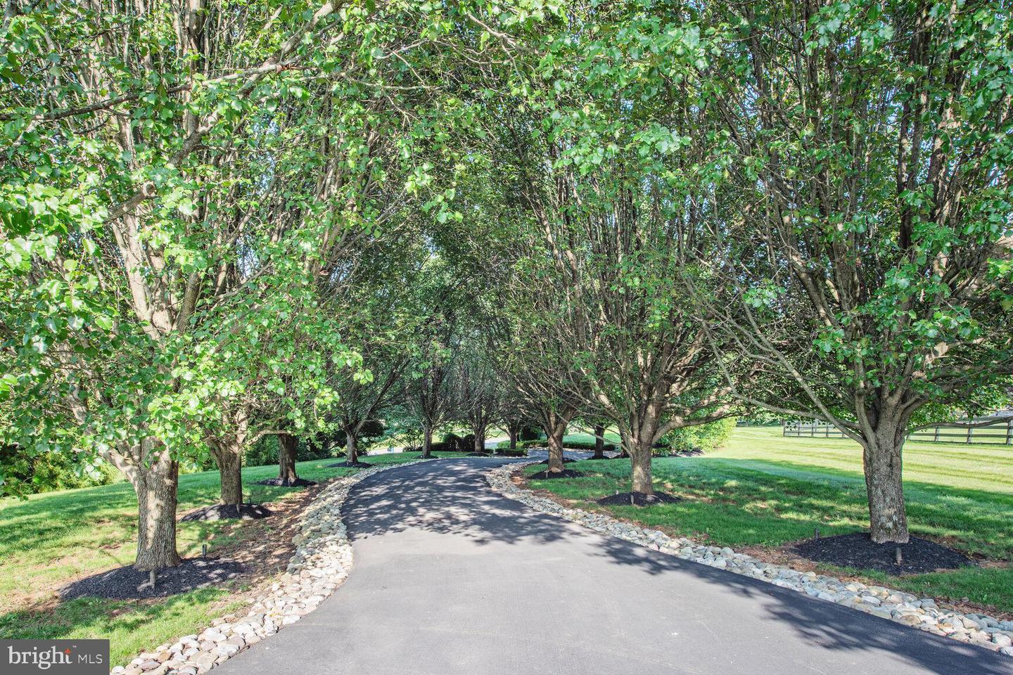 16717 WHIRLAWAY CT, LEESBURG, Virginia 20176, 5 Bedrooms Bedrooms, ,4 BathroomsBathrooms,Residential,For sale,16717 WHIRLAWAY CT,VALO2100290 MLS # VALO2100290