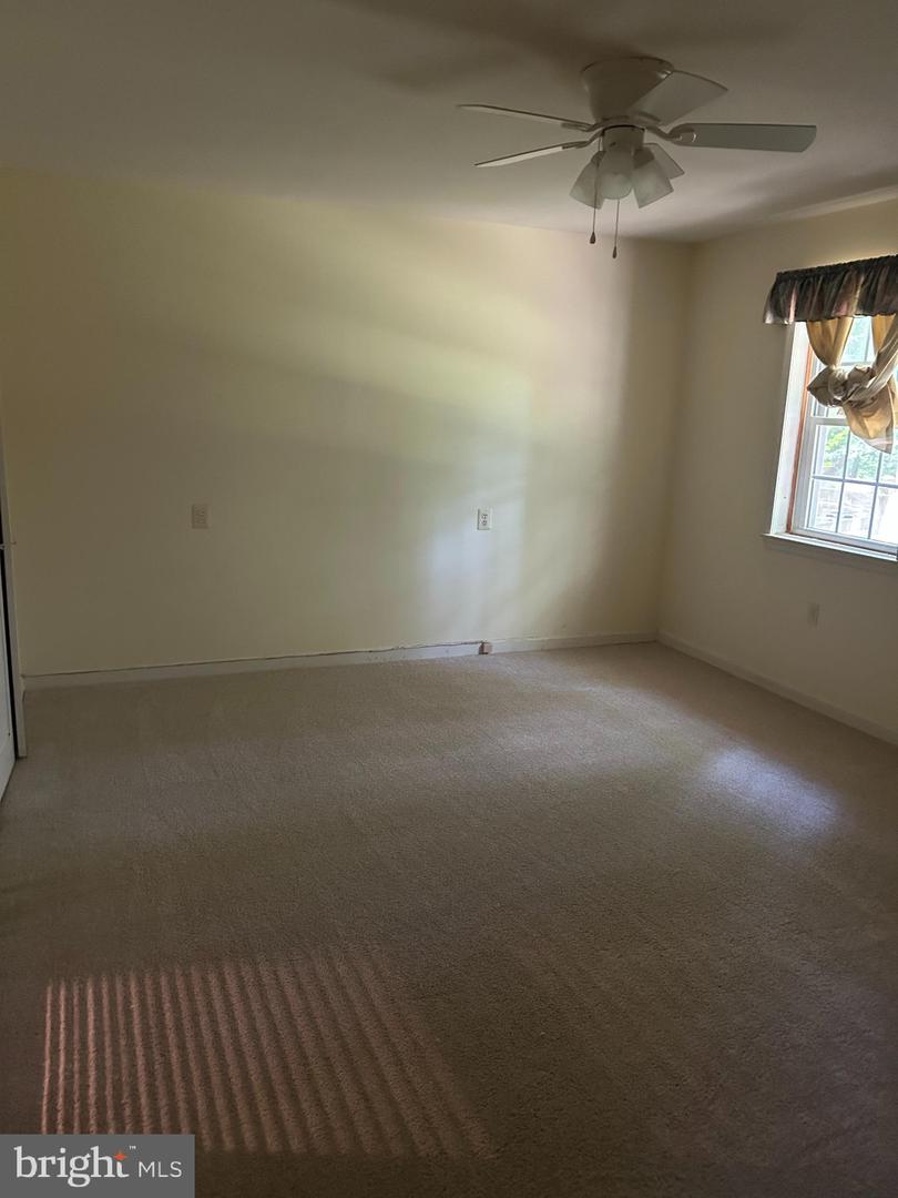 12157 PINENEEDLE CT, WOODBRIDGE, Virginia 22192, 4 Bedrooms Bedrooms, ,3 BathroomsBathrooms,Residential,For sale,12157 PINENEEDLE CT,VAPW2097756 MLS # VAPW2097756