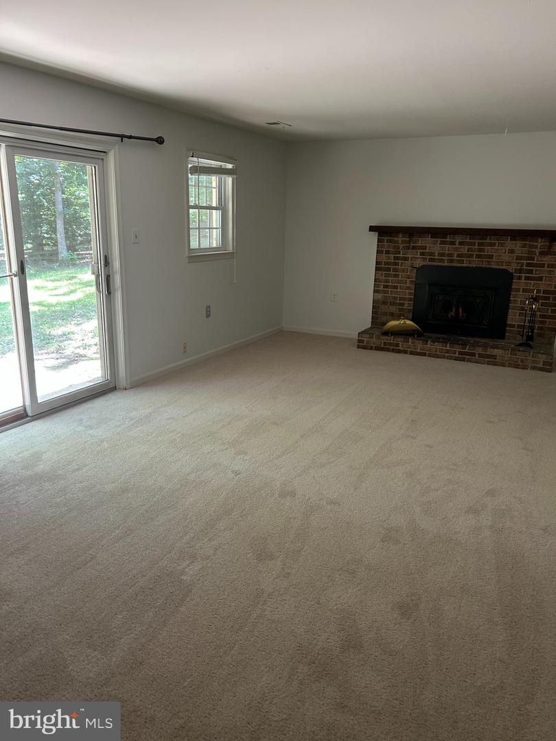 12157 PINENEEDLE CT, WOODBRIDGE, Virginia 22192, 4 Bedrooms Bedrooms, ,3 BathroomsBathrooms,Residential,For sale,12157 PINENEEDLE CT,VAPW2097756 MLS # VAPW2097756