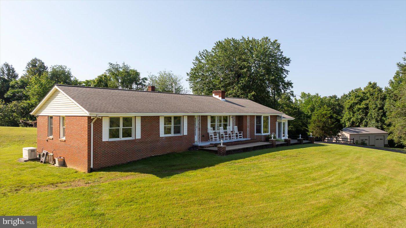 436 CASTLETON VIEW RD, CASTLETON, Virginia 22716, 4 Bedrooms Bedrooms, ,3 BathroomsBathrooms,Residential,For sale,436 CASTLETON VIEW RD,VARP2002152 MLS # VARP2002152