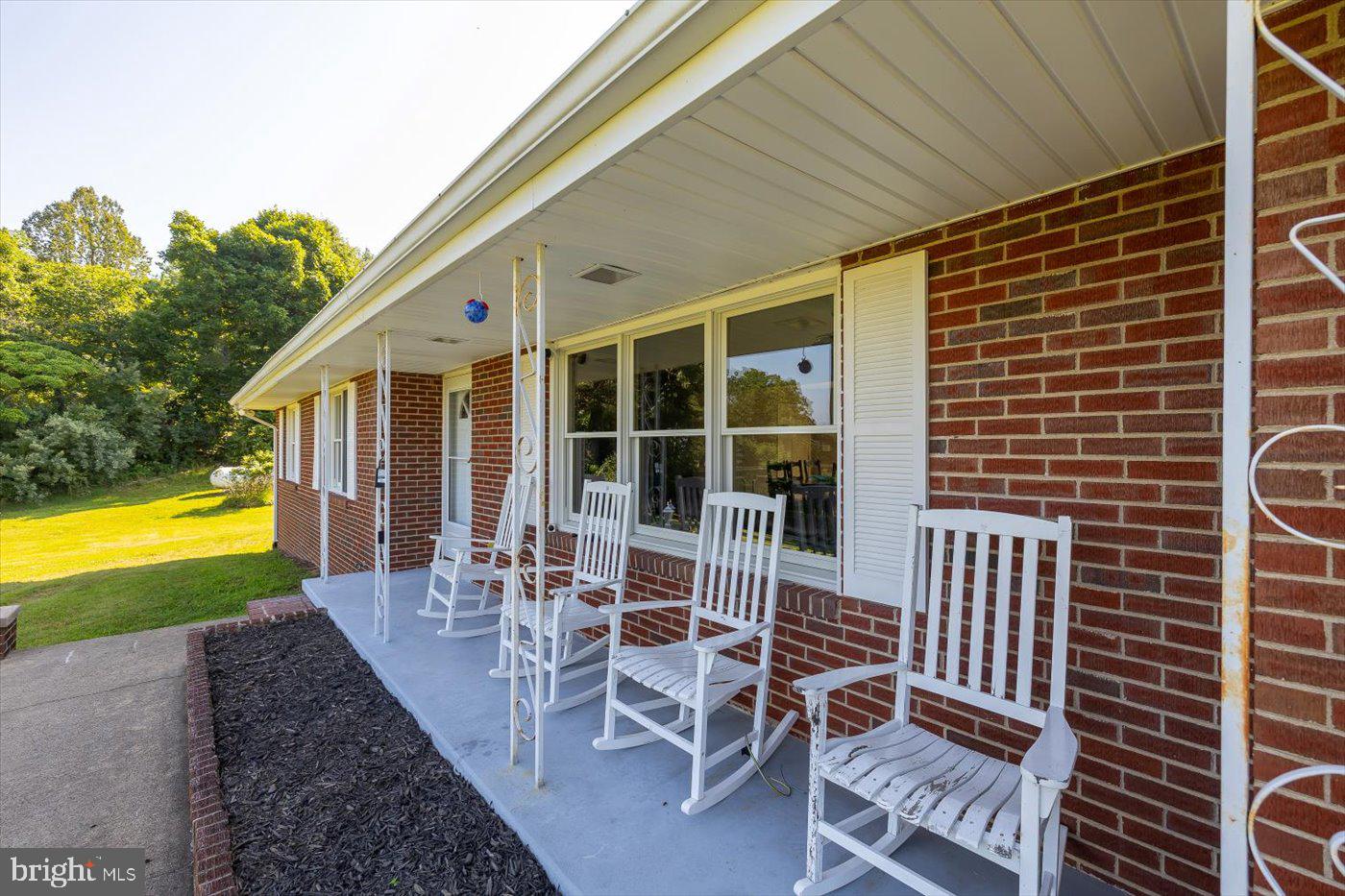 436 CASTLETON VIEW RD, CASTLETON, Virginia 22716, 4 Bedrooms Bedrooms, ,3 BathroomsBathrooms,Residential,For sale,436 CASTLETON VIEW RD,VARP2002152 MLS # VARP2002152