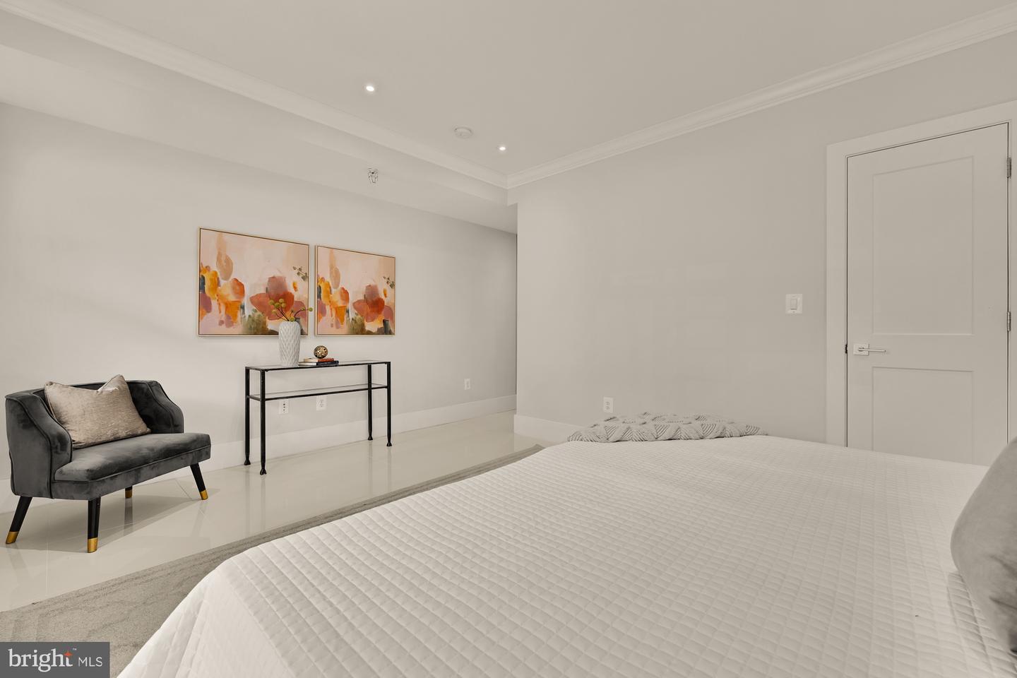 26 RHODE ISLAND AVE NW #1, WASHINGTON, District Of Columbia 20001, 3 Bedrooms Bedrooms, ,3 BathroomsBathrooms,Residential,For sale,26 RHODE ISLAND AVE NW #1,DCDC2207866 MLS # DCDC2207866
