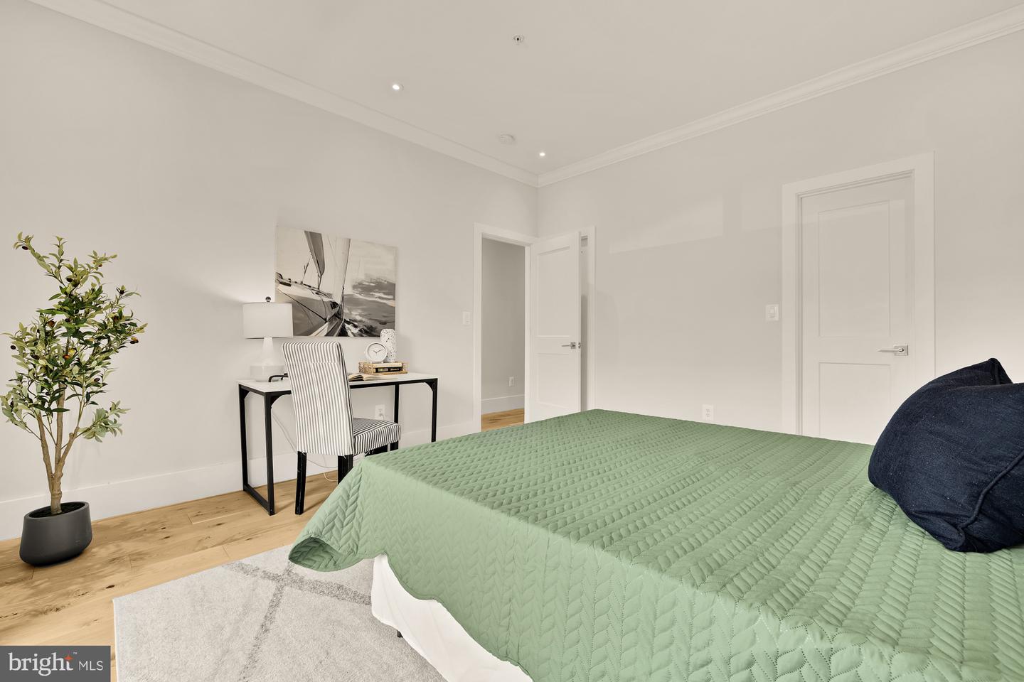 26 RHODE ISLAND AVE NW #1, WASHINGTON, District Of Columbia 20001, 3 Bedrooms Bedrooms, ,3 BathroomsBathrooms,Residential,For sale,26 RHODE ISLAND AVE NW #1,DCDC2207866 MLS # DCDC2207866